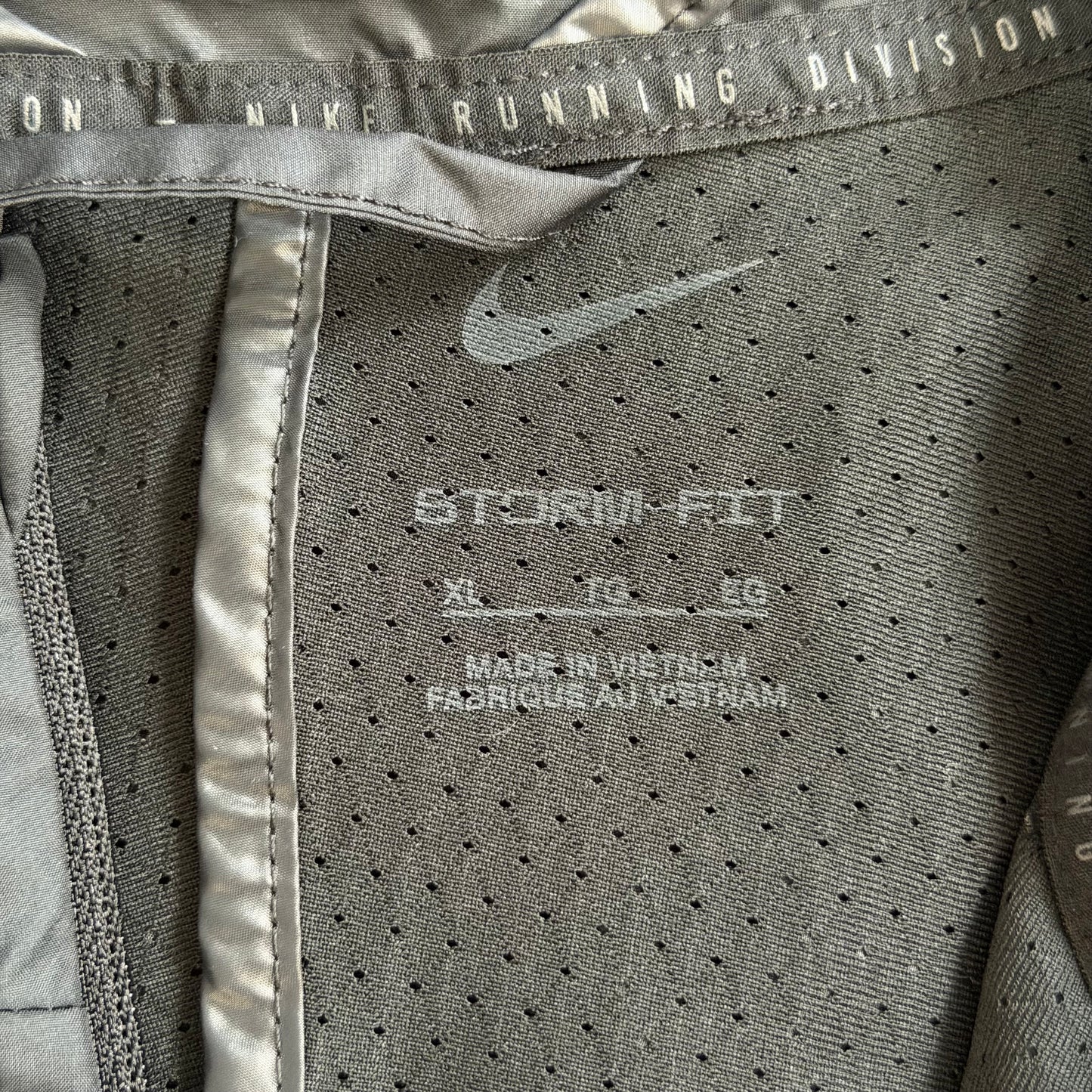 Nike Run Division Flash [L]