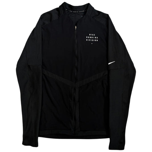Nike Run Division Element